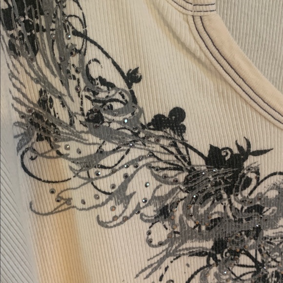 One World top - Picture 3 of 9